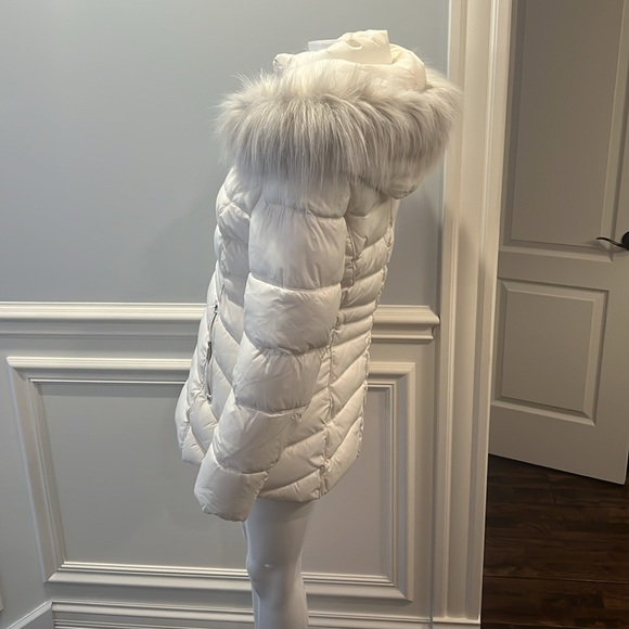White Hooded Parka with Faux Fur Trim - Picture 3 of 12